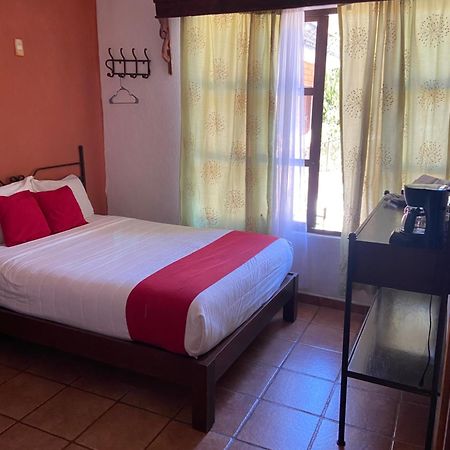 Hotel De Cervantes San Sebastián del Oeste Oda fotoğraf