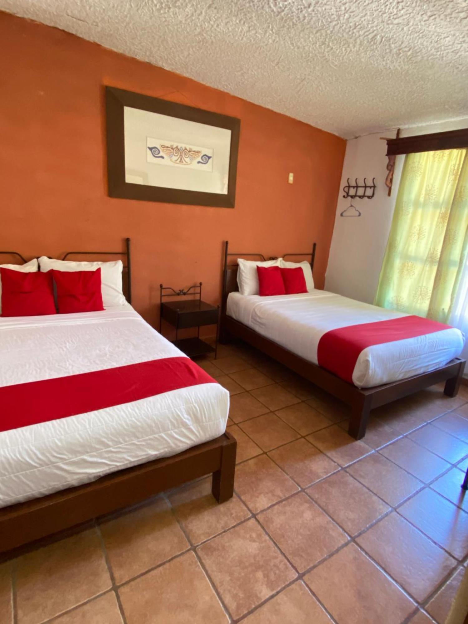 Hotel De Cervantes San Sebastián del Oeste Oda fotoğraf